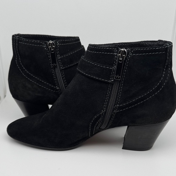 Aquatalia Black Suede Semi Pointed Zip Closure Ankle Booties Boots Size 8.5 - Picture 12 of 16